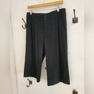 Club Monaco Linen blend Bermuda Shorts